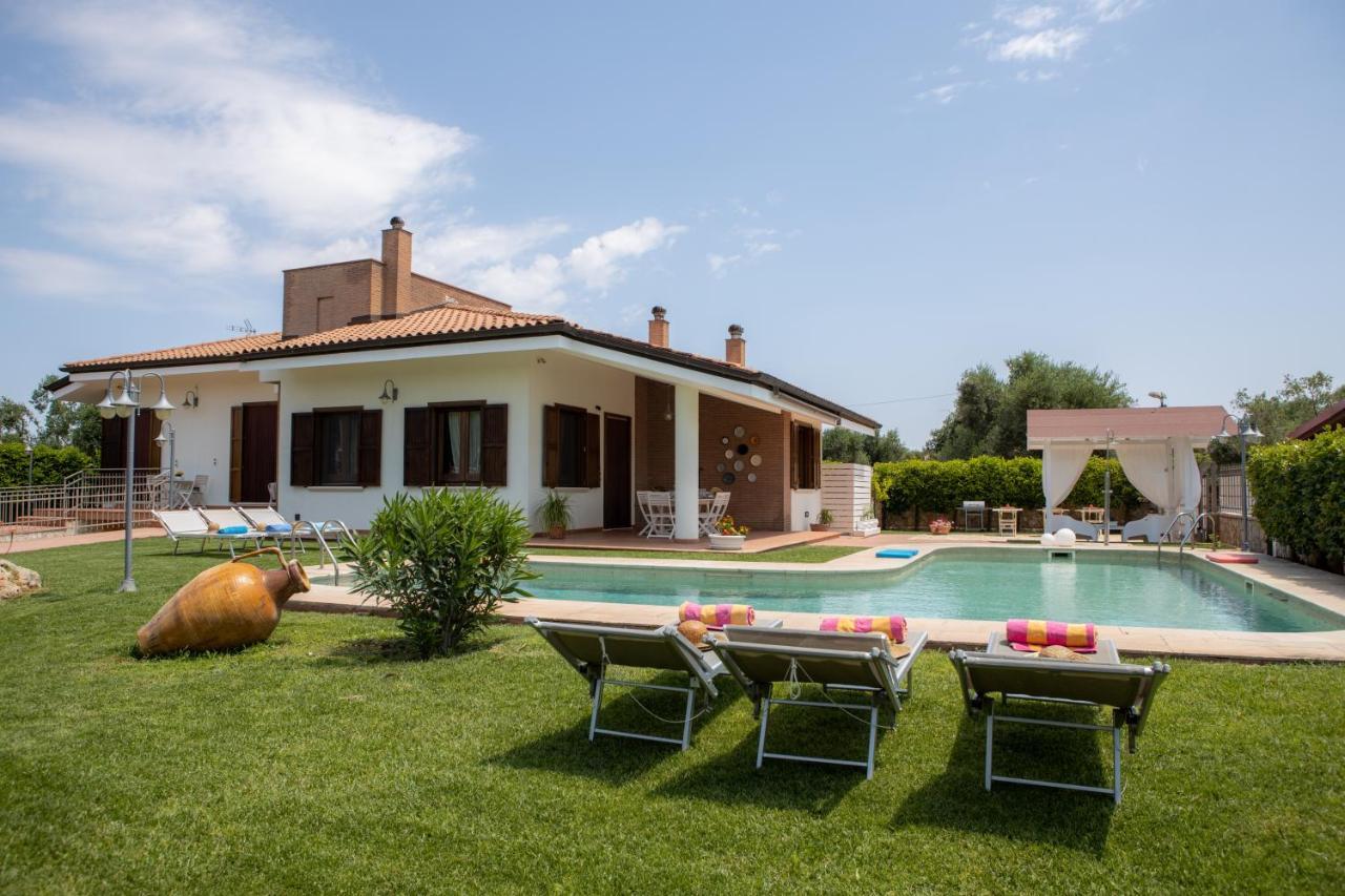 Ellea Resort San Michele Salentino Luaran gambar